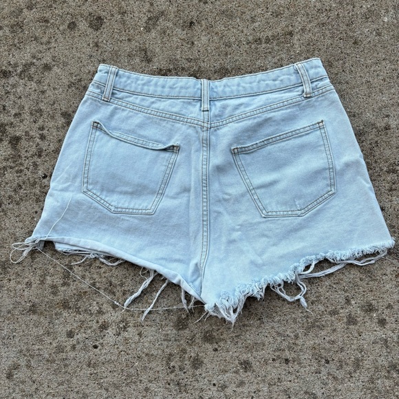 Wild Fable Light Wash Denim Jean Shorts - Picture 4 of 5